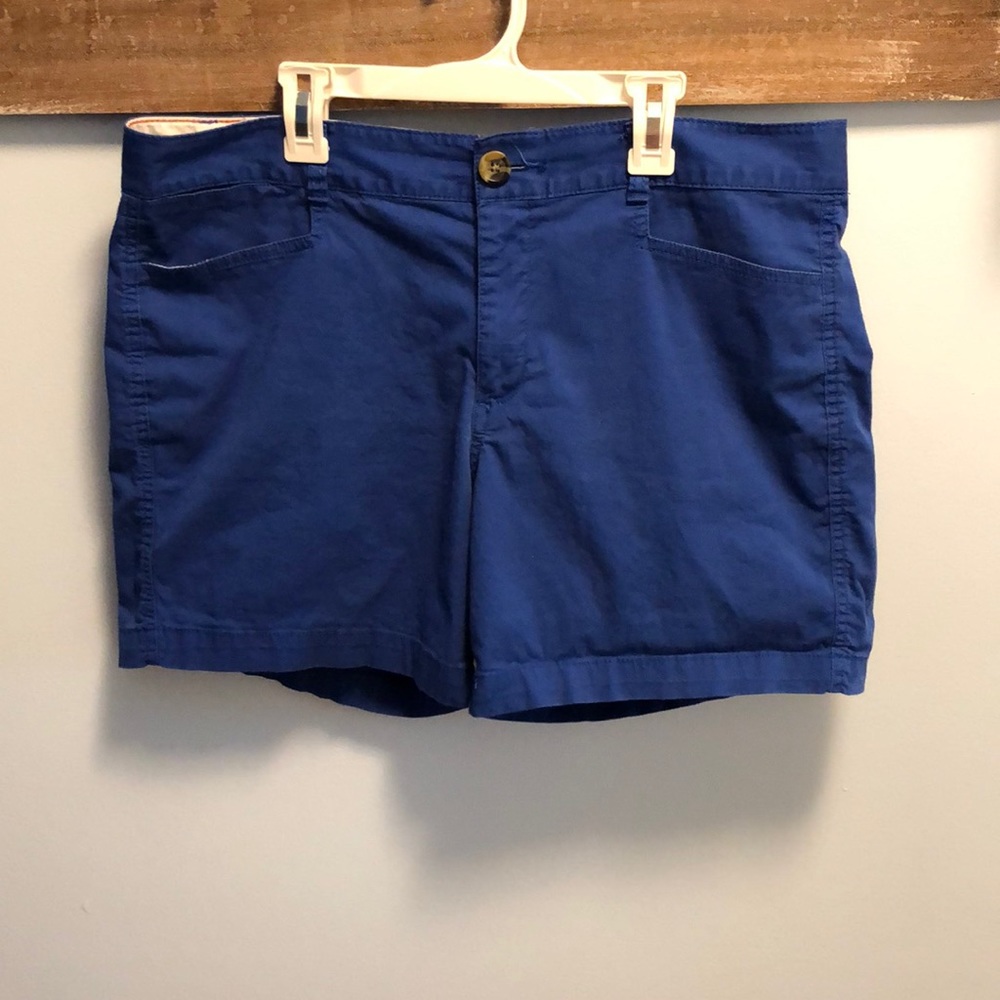 🌸Women's Dockers shorts size 12